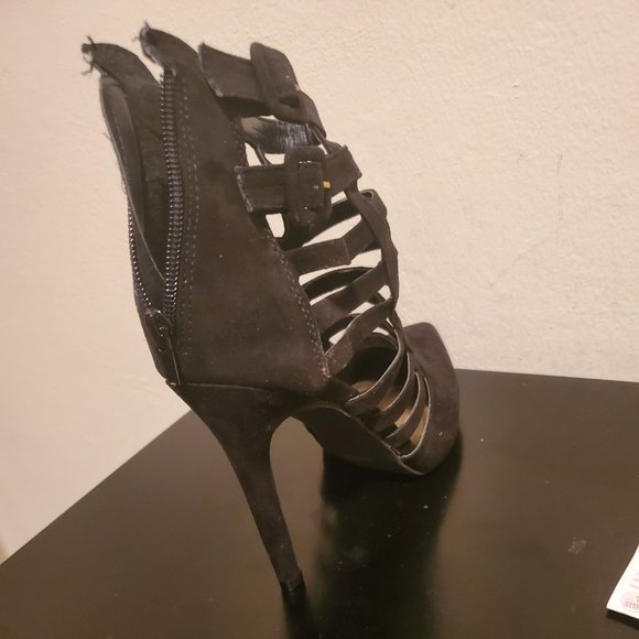 G By Guess Dareful Booties Size 9.5- NEW! - Picture 4 of 8